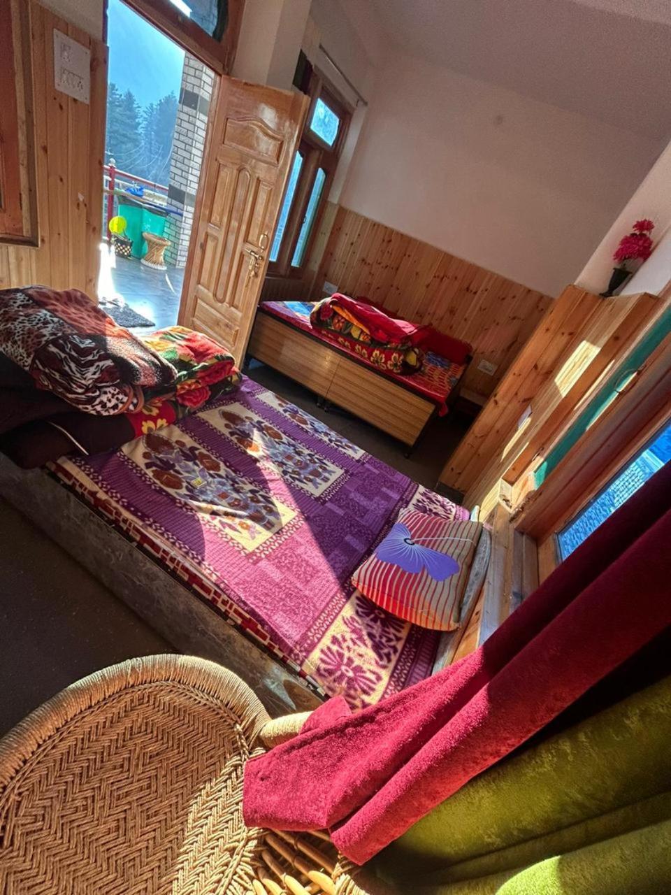 קאסול Snow View Guest House מראה חיצוני תמונה