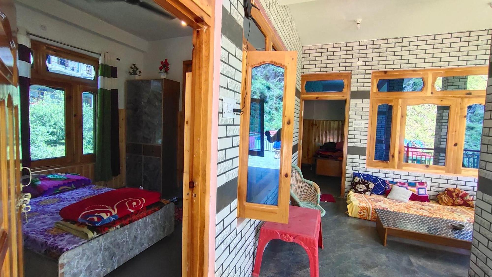 קאסול Snow View Guest House חדר תמונה